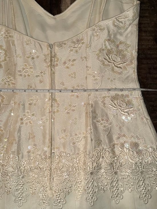 Vintage Jessica McClintock, exquisite Cream Lace & Chiffon-Strap Dress - Picture 11 of 16